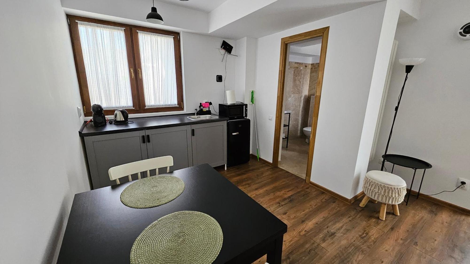 Old Town Apartament Lägenhet Targoviste Exteriör bild